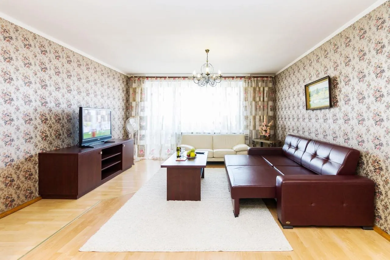 Molnar Apartments Nemiga 8  מינסק